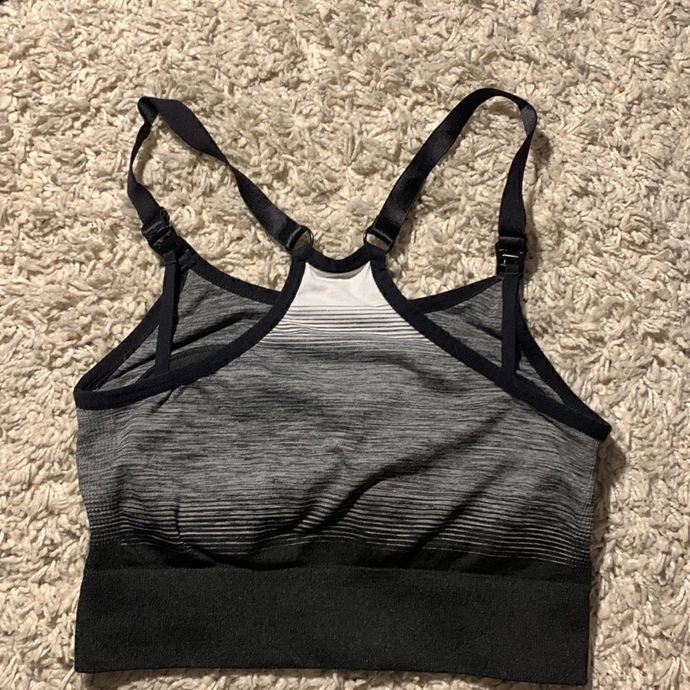 Isabel EUC gray maternity bra Size small - Picture 3 of 5